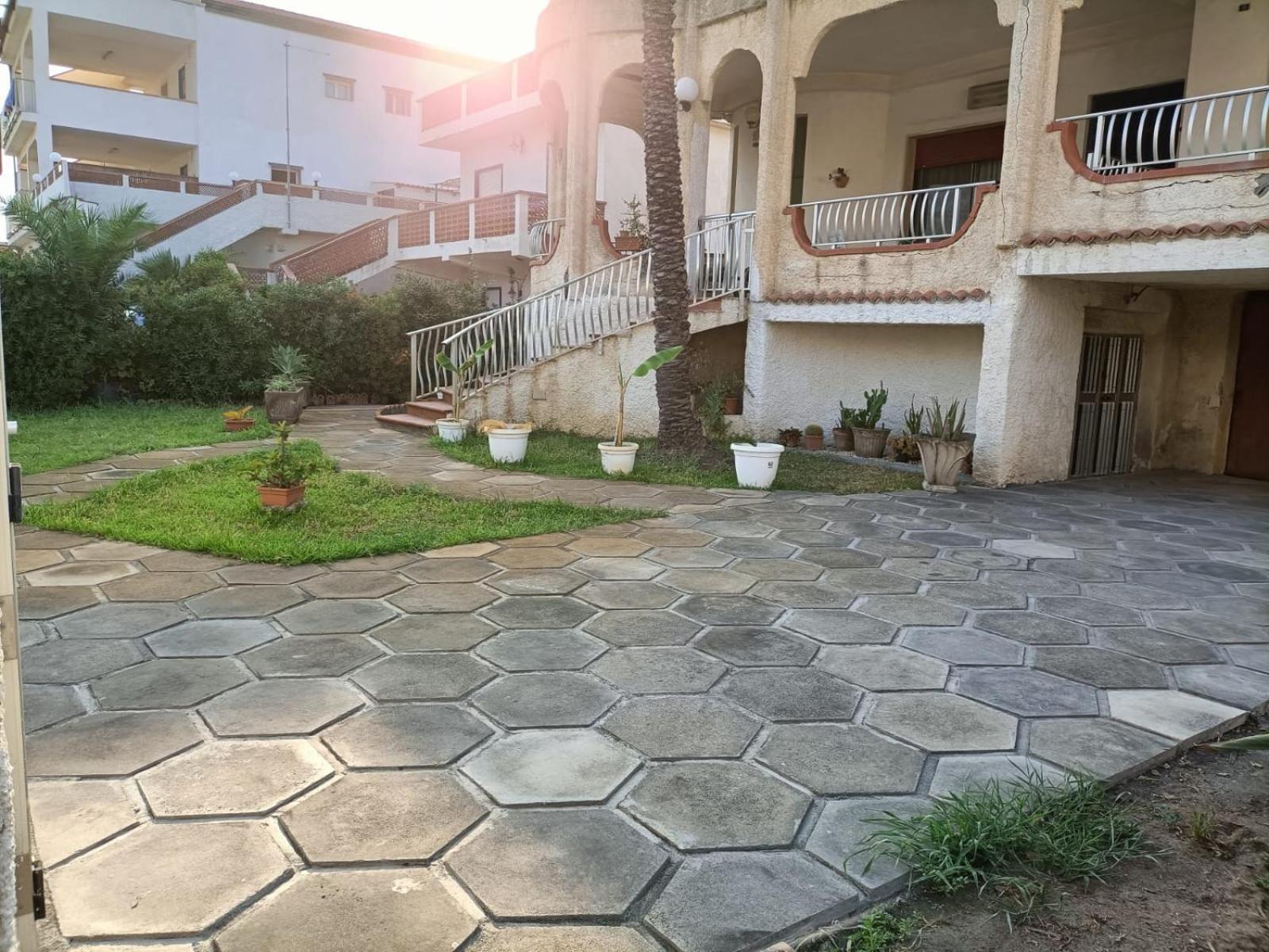 Fortezza Villa Azzurra Agnone Bagni Bagian luar foto